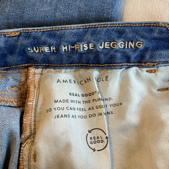 American Eagle Outfitters Next Level Stretch Distressed Super Hi Rise Jegging - Picture 9 of 16